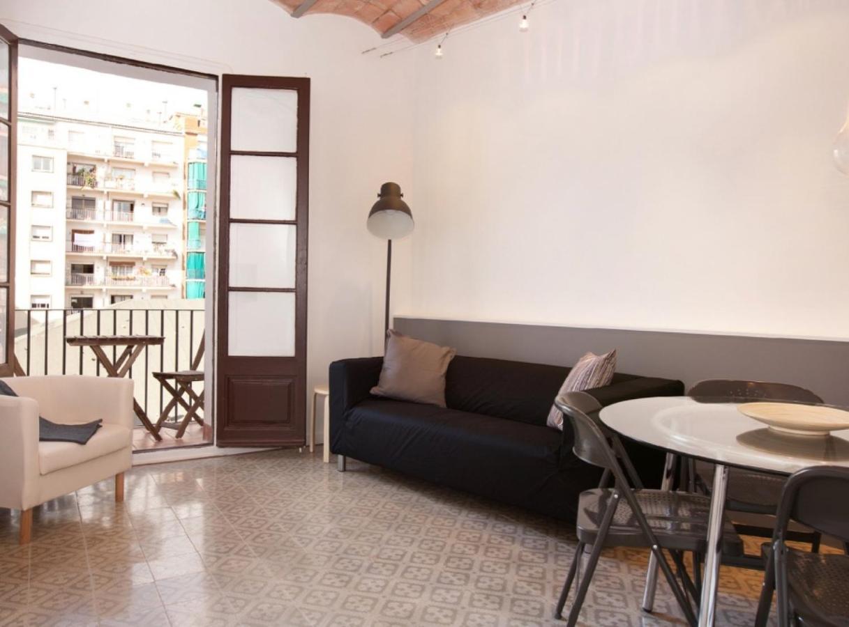 Napoles - Modernist Flat Close To Sagrada Familia Барселона Экстерьер фото